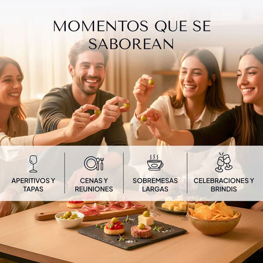 celebraciones.jpgAmigos disfrutando perlas de oliva verde Pearls en un aperitivo en casa