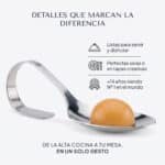 Cucharilla de servicio Pearls con una Pearl de gazpacho